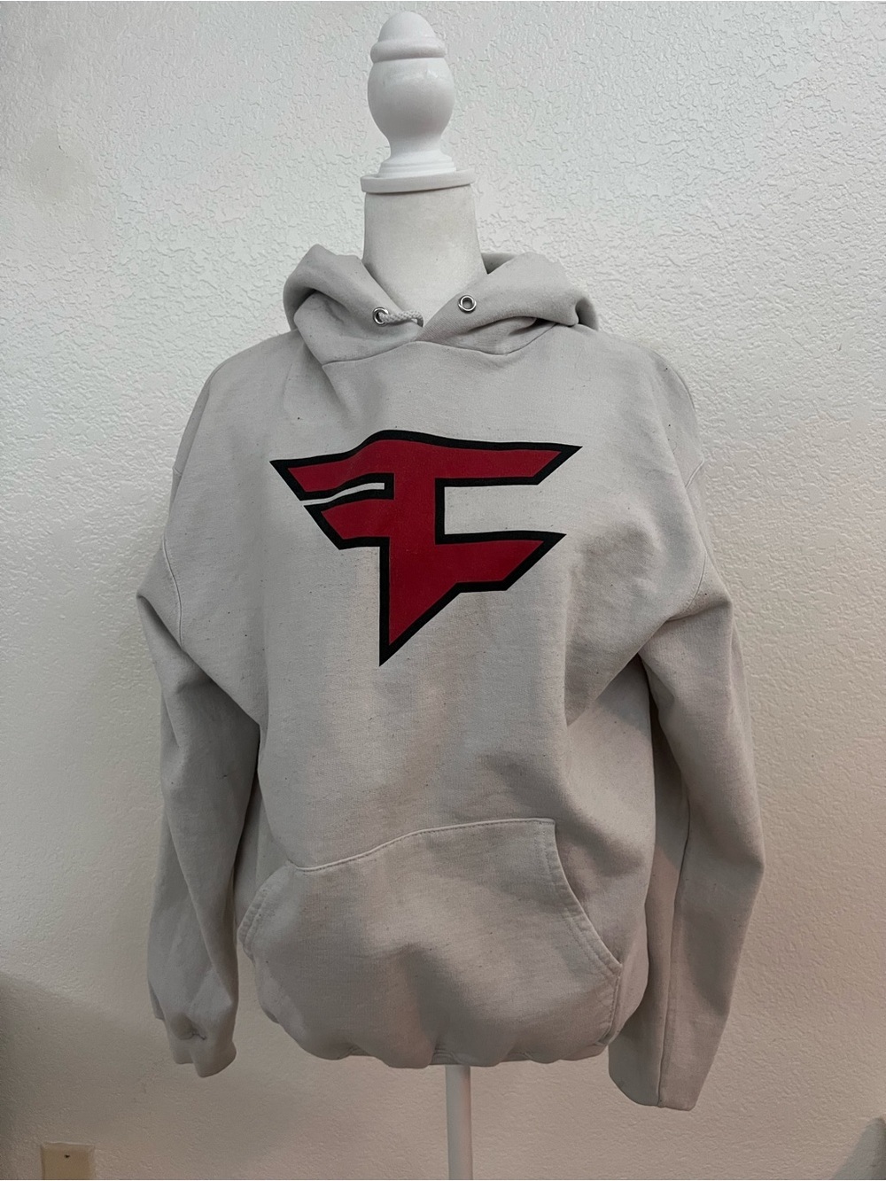 Official FaZe Clan Logo Pullover Hoodie Gray Medium Gaming Esports Sweatshirt